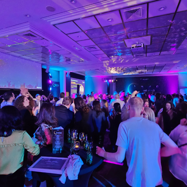 Bedrijfsfeesten organiseert u samen met Fun & Party Match