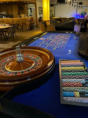 Casino tafel Roulette huren www.funenpartymatch.nl