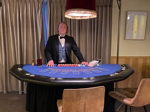 Casino tafels huren www.funenpartymatch.nl