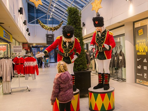 Dickens Entertainer met kinderen www.funenpartymatch.nl