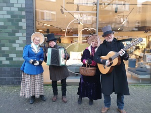 Dickens Ladies en Dickens Duo © www.funenpartymatch.nl