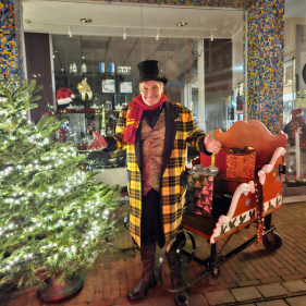 Dickens Entertainer www.funenpartymatch.nl