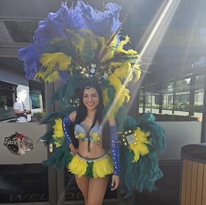 Tropisch themafeest met Limbo Show www.funenpartymatch.nl