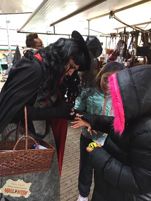 Halloween schminker Molly Brown - © www.funenpartymatch.nl